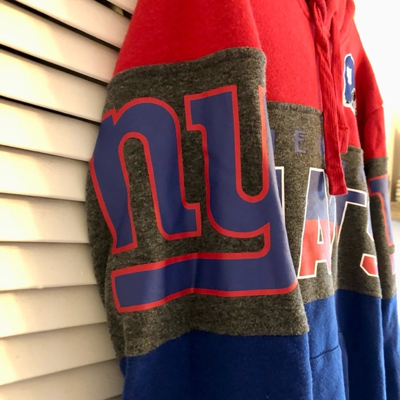 **LIKE NEW** NY Giants Sweatshirt/Hoodie - Picture 3 of 5